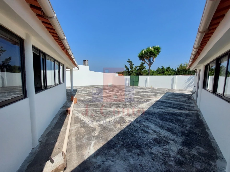 Moradia T3 para Venda em Alfeizerão Foto 7