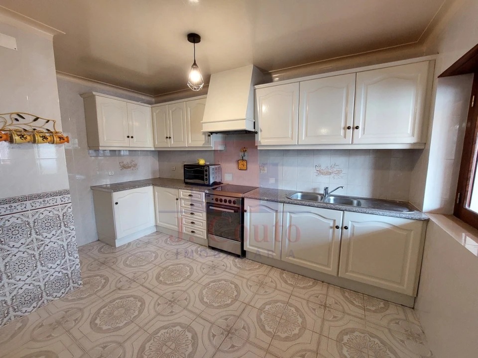 Moradia T3 para Venda em Alfeizerão Foto 17