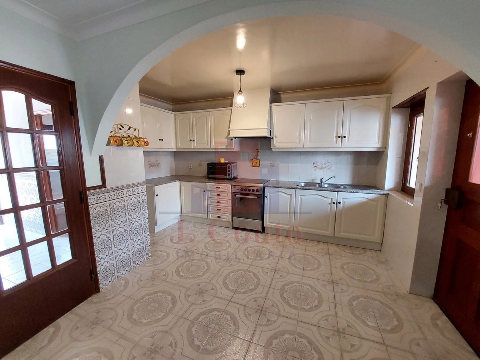 Moradia T3 para Venda em Alfeizerão Foto 18