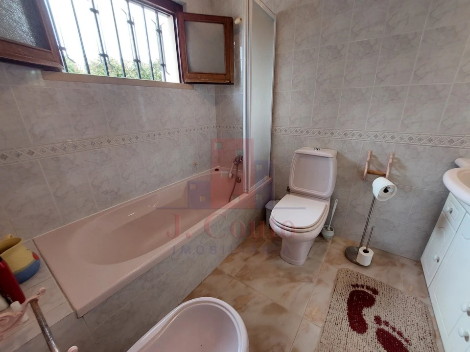 Moradia T3 para Venda em Alfeizerão Foto 24