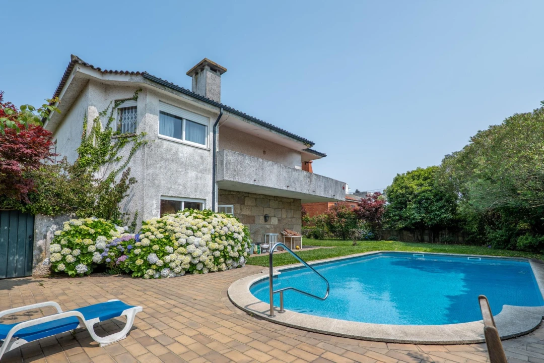 Moradia T5 para Venda em São Martinho do Porto Foto 24