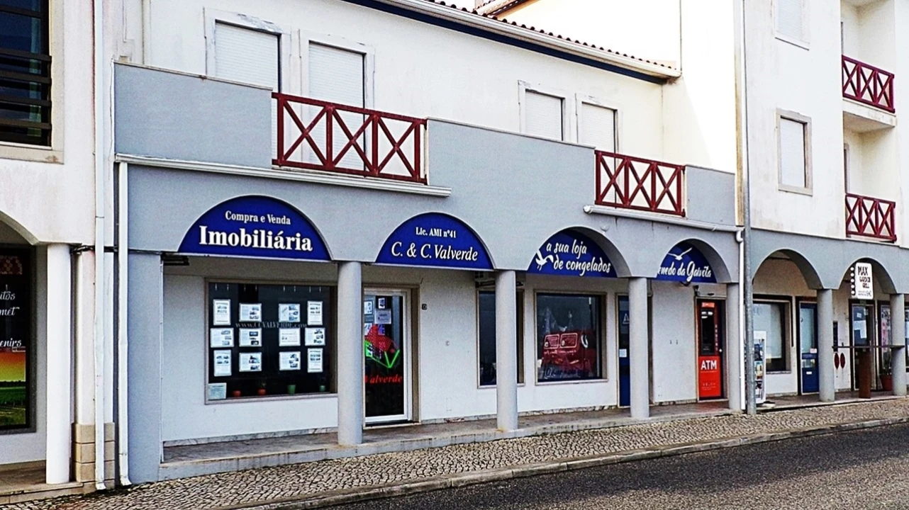 Moradia T3 para Venda em Silveira Foto 4