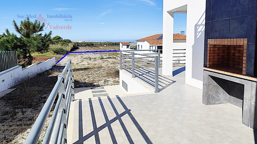 Moradia T4 para Venda em Silveira Foto 6