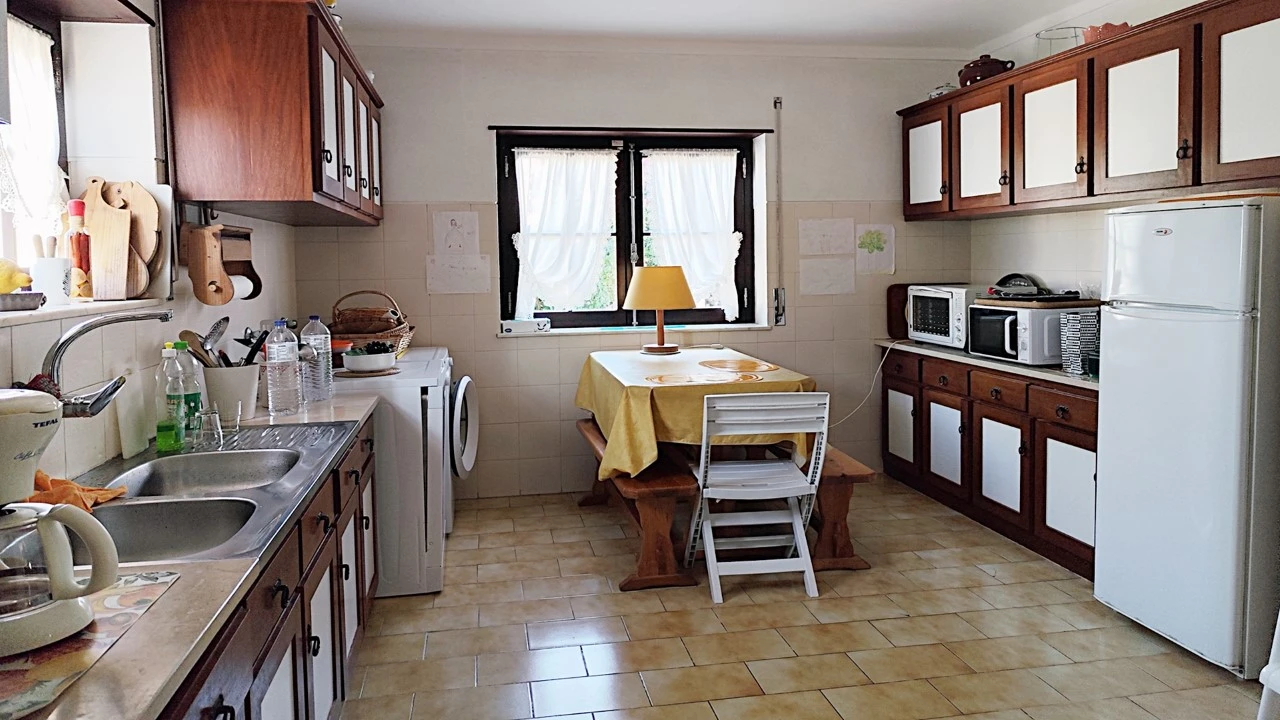 Moradia T4 para Venda em A dos Cunhados e Maceira Foto 11