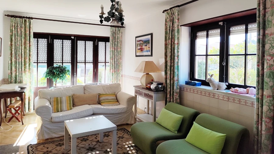 Moradia T4 para Venda em A dos Cunhados e Maceira Foto 7