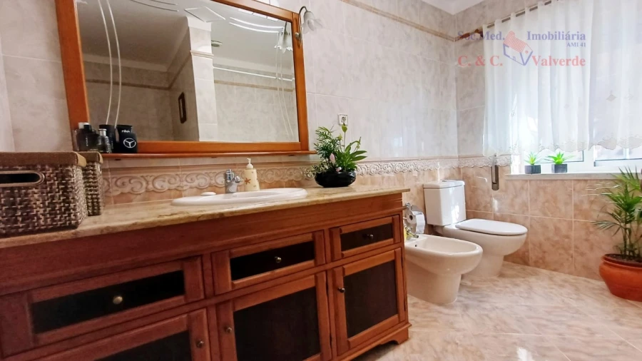 Moradia T3 para Venda em Silveira Foto 12