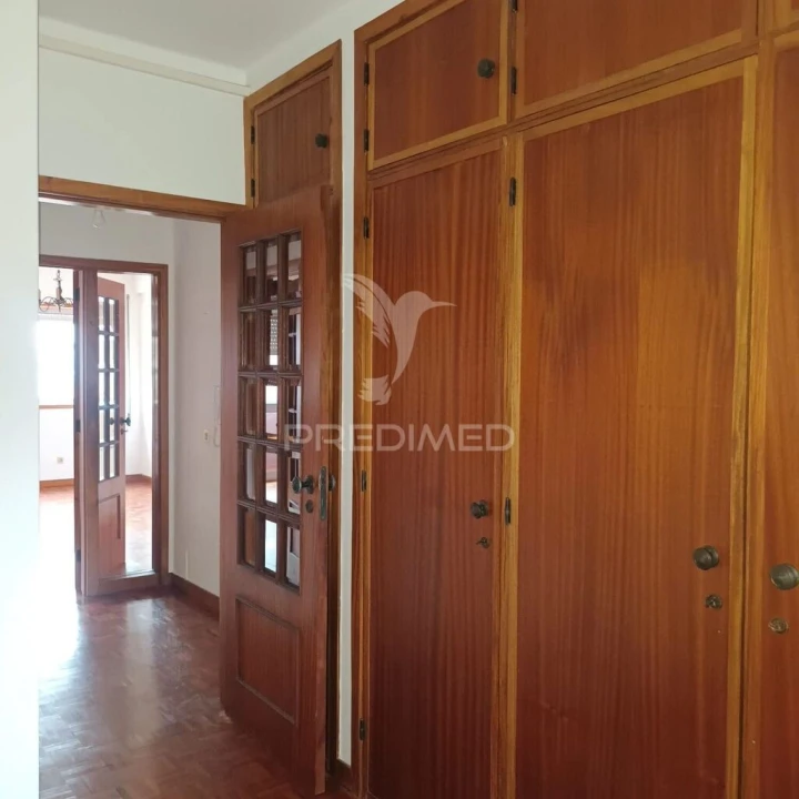 Apartamento T2 para Venda em Santo Antonio dos Olivais Foto 9