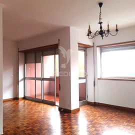 Apartamento T2 para Venda em Santo Antonio dos Olivais