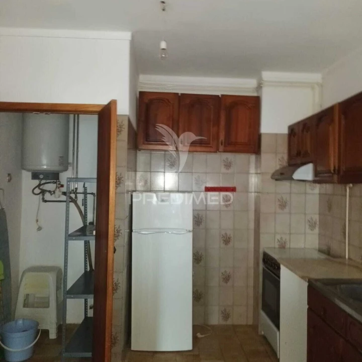 Apartamento T2 para Venda em Santo Antonio dos Olivais Foto 6