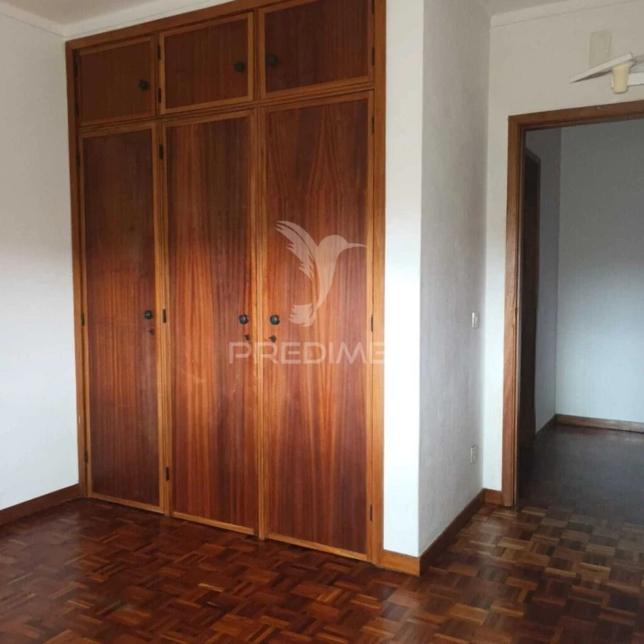 Apartamento T2 para Venda em Santo Antonio dos Olivais Foto 13