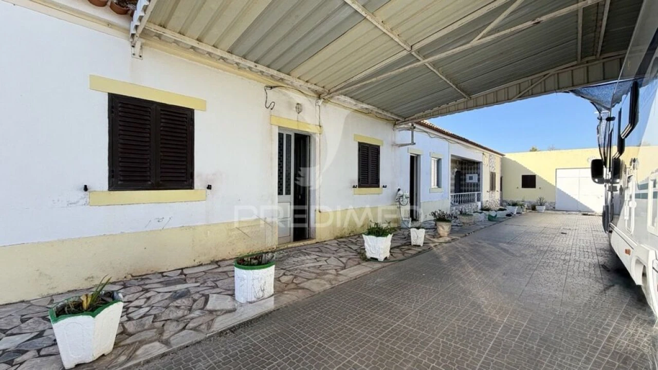 Moradia T4 para Venda em Atalaia e Alto Estanqueiro-Jardia Foto 4