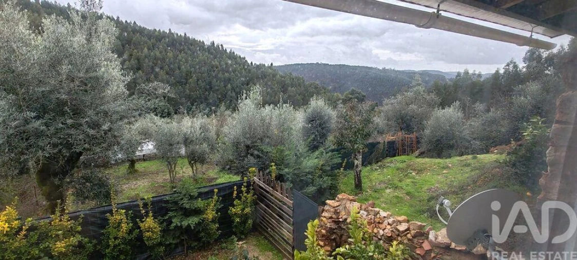 Moradia T2 para Venda em Aguda Foto 18