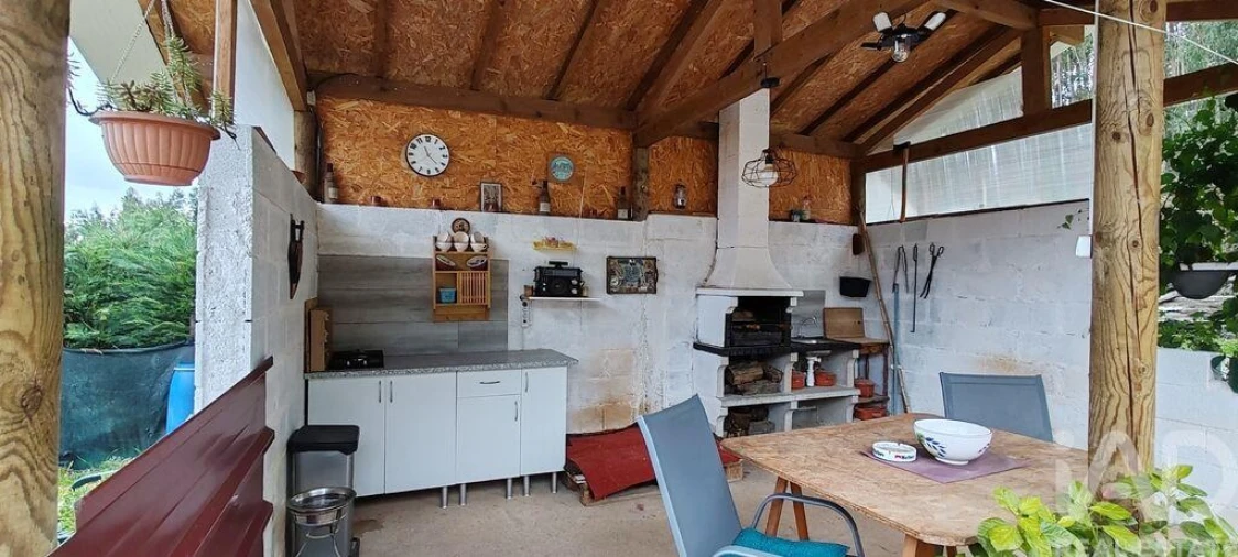 Moradia T2 para Venda em Aguda Foto 33