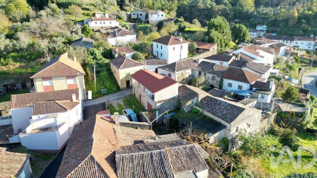 Moradia T3 para Venda em Lousã e Vilarinho Foto 24