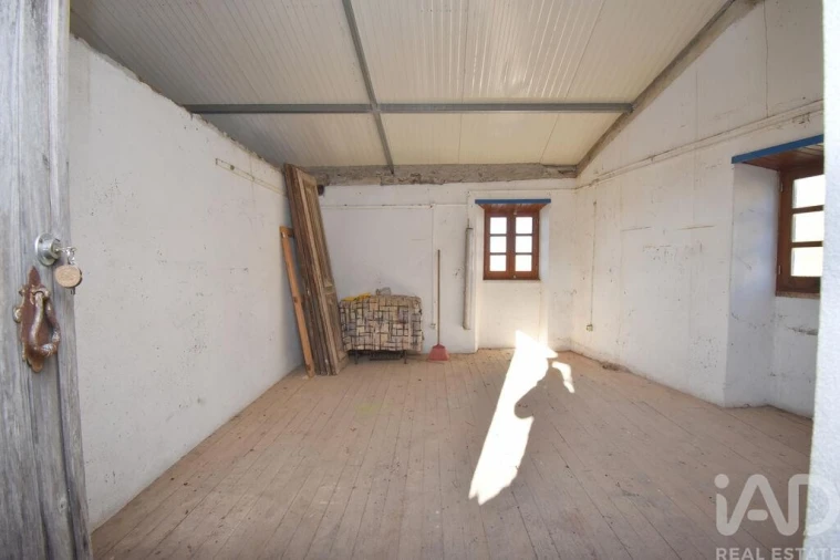 Moradia T3 para Venda em Lousã e Vilarinho Foto 5