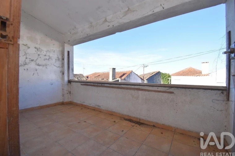 Moradia T3 para Venda em Lousã e Vilarinho Foto 9