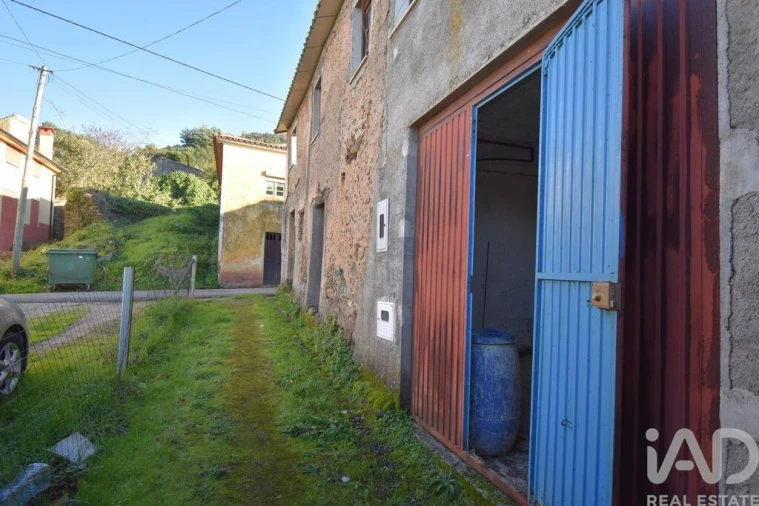 Moradia T3 para Venda em Lousã e Vilarinho Foto 22