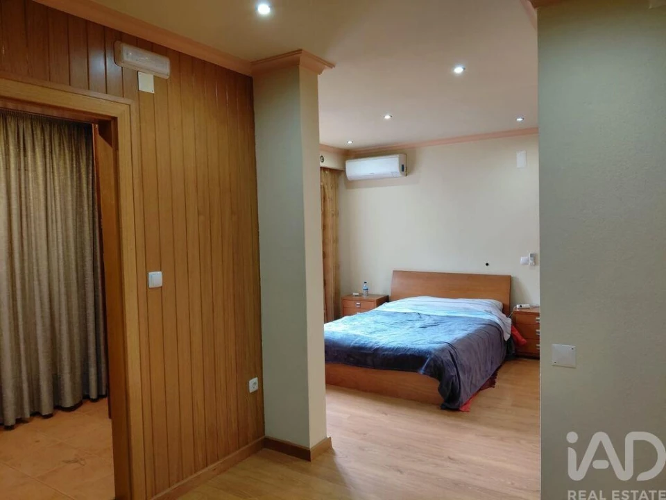 Moradia T2 para Venda em Casegas e Ourondo Foto 4