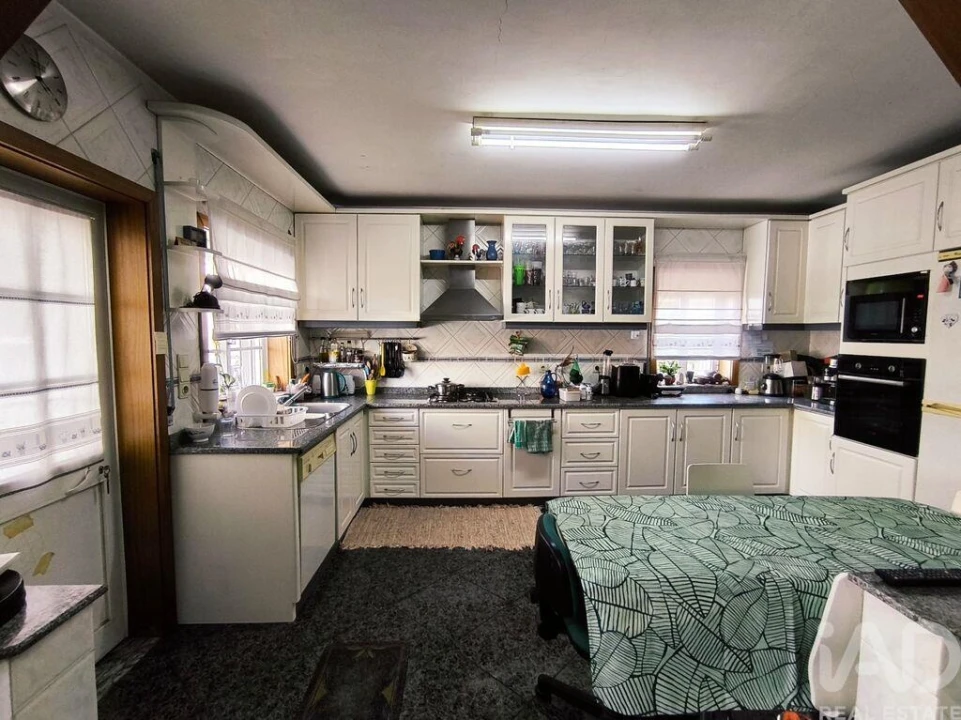 Moradia T4 para Venda em Custóias, Leça do Balio e Guifões Foto 9