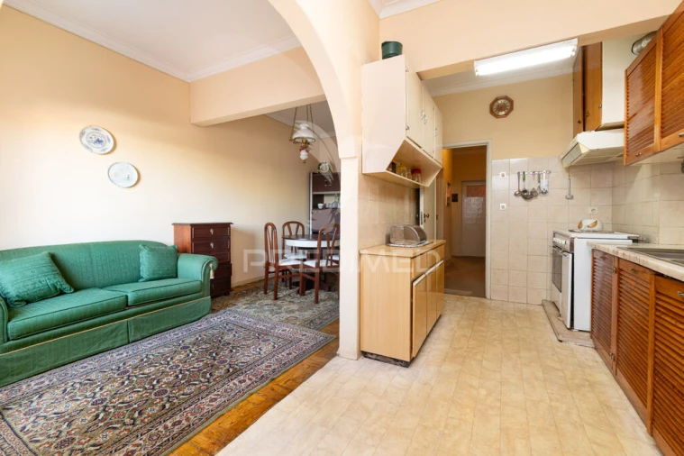 Apartamento T2 para Venda em Pontinha e Famões Foto 2