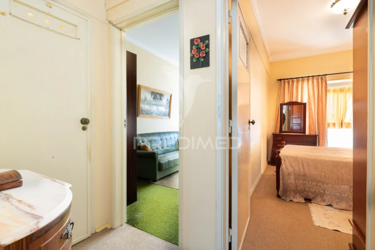 Apartamento T2 para Venda em Pontinha e Famões Foto 11