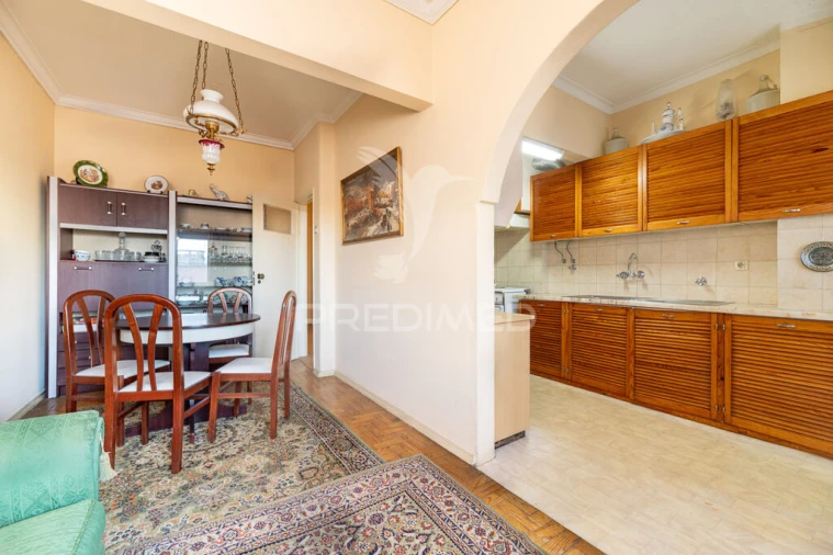 Apartamento T2 para Venda em Pontinha e Famões