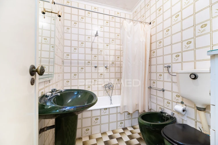 Apartamento T2 para Venda em Pontinha e Famões Foto 9