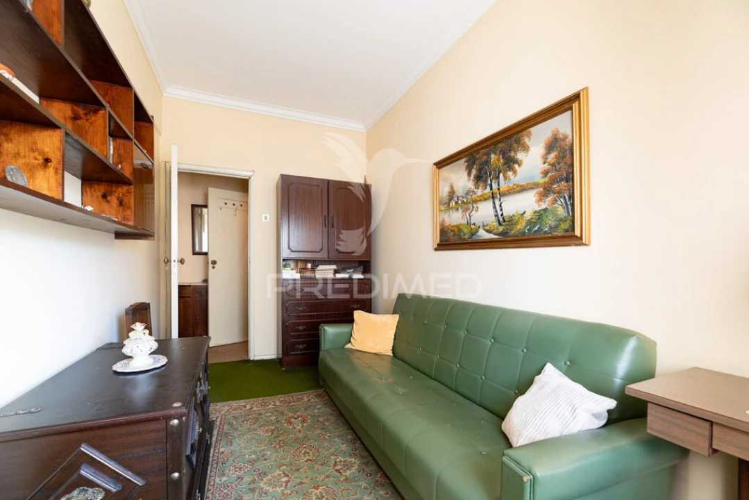 Apartamento T2 para Venda em Pontinha e Famões Foto 13