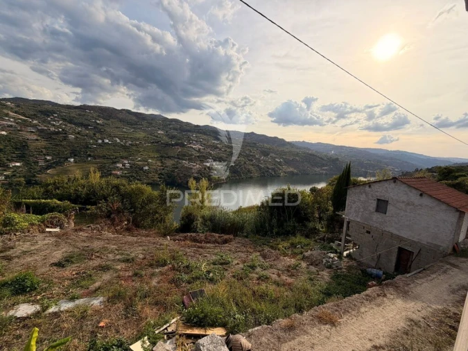 Moradia T3 para Venda em Santa Cruz do Douro e São Tomé de Covelas Foto 10