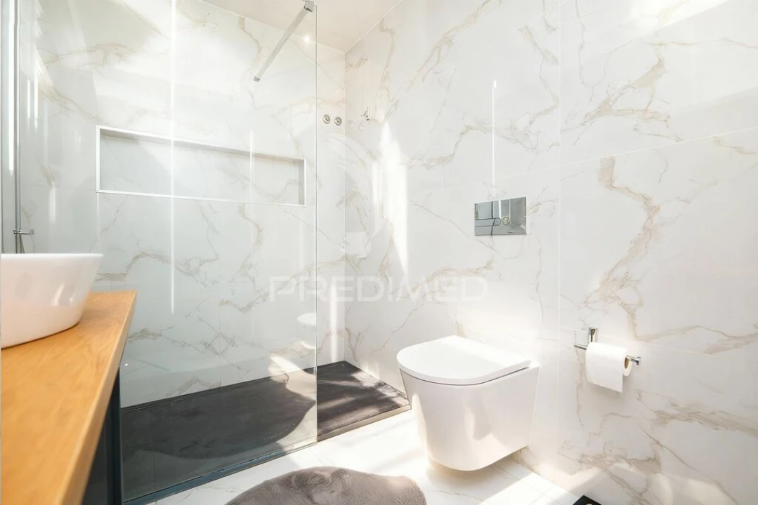 Moradia T5 para Venda em Real, Dume e Semelhe Foto 9