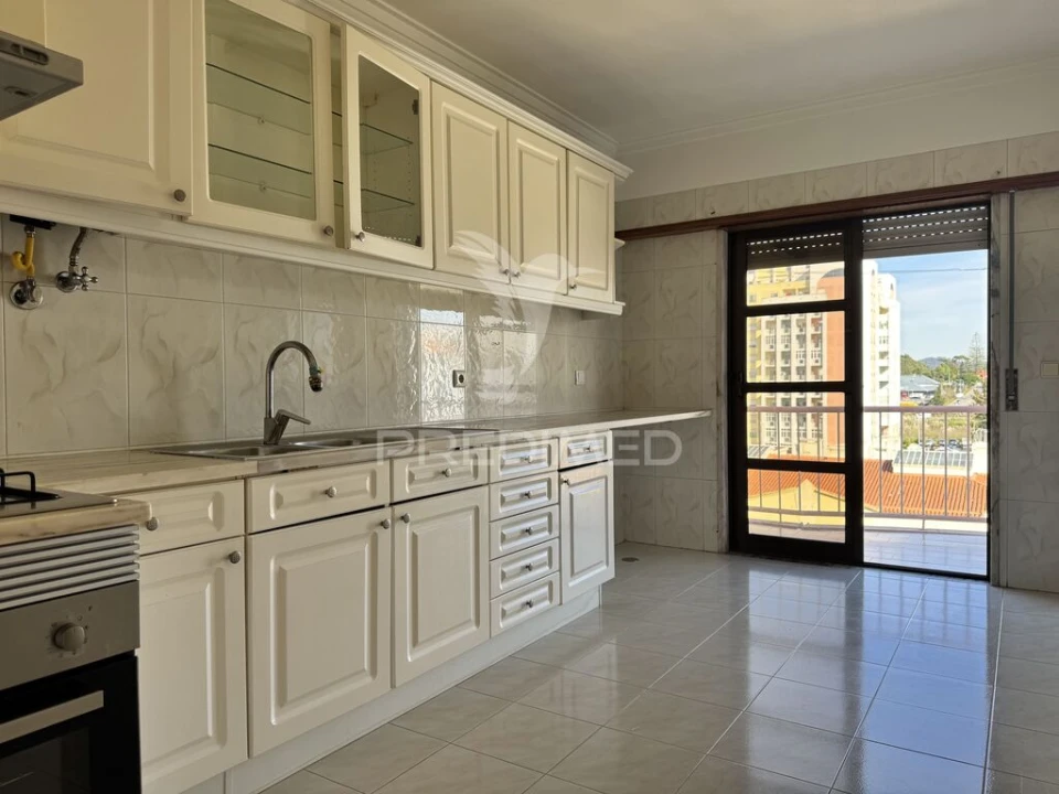 Apartamento T2 para Venda em Algueirão-Mem Martins Foto 9