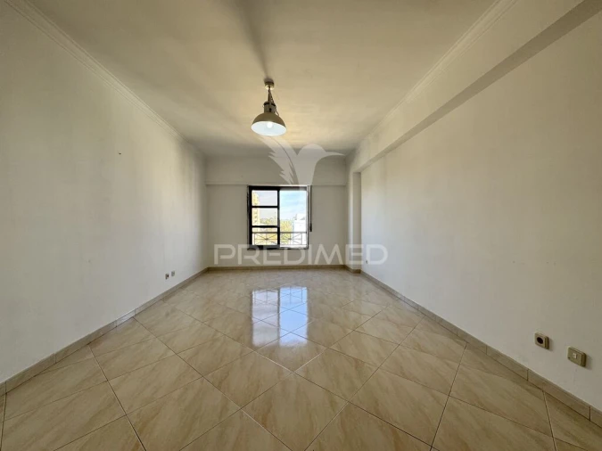 Apartamento T2 para Venda em Algueirão-Mem Martins Foto 18