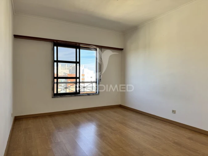 Apartamento T2 para Venda em Algueirão-Mem Martins Foto 14