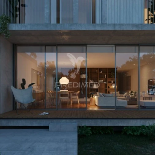 Moradia T3 para Venda em Arcozelo Foto 2