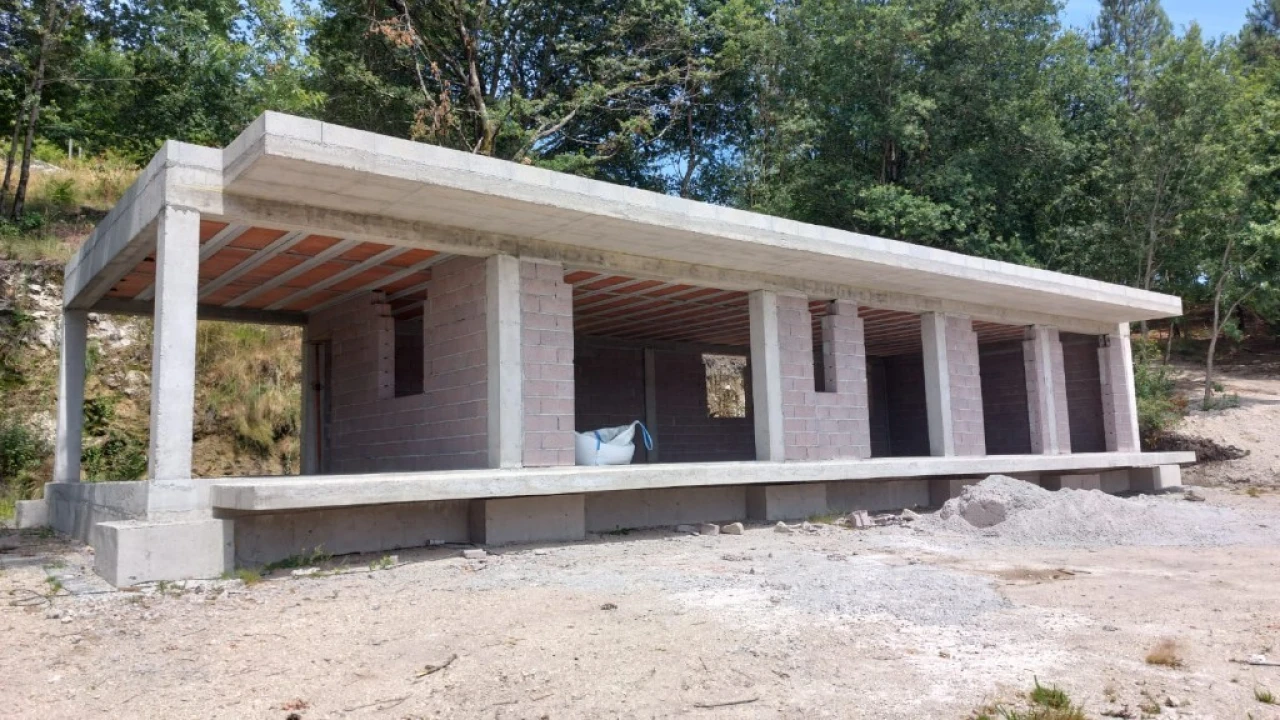 Moradia T3 para Venda em Tabuaças Foto 3