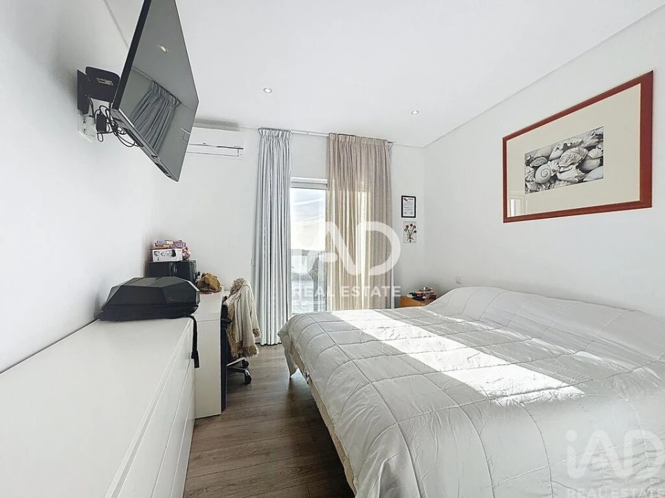 Apartamento T2 para Venda em Loule (São Sebastião) Foto 5