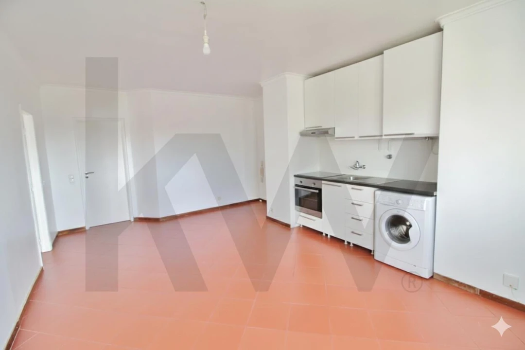 Apartamento T1 para Arrendamento em Carcavelos e Parede Foto 5