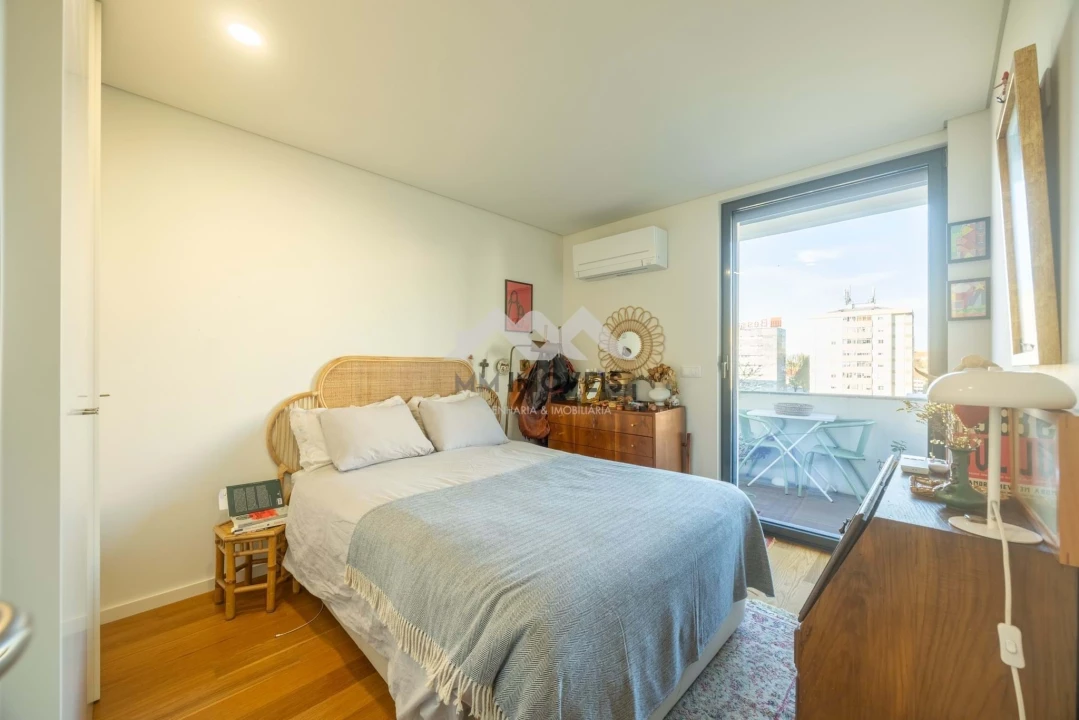 Apartamento T2 para Venda em Ramalde Foto 18