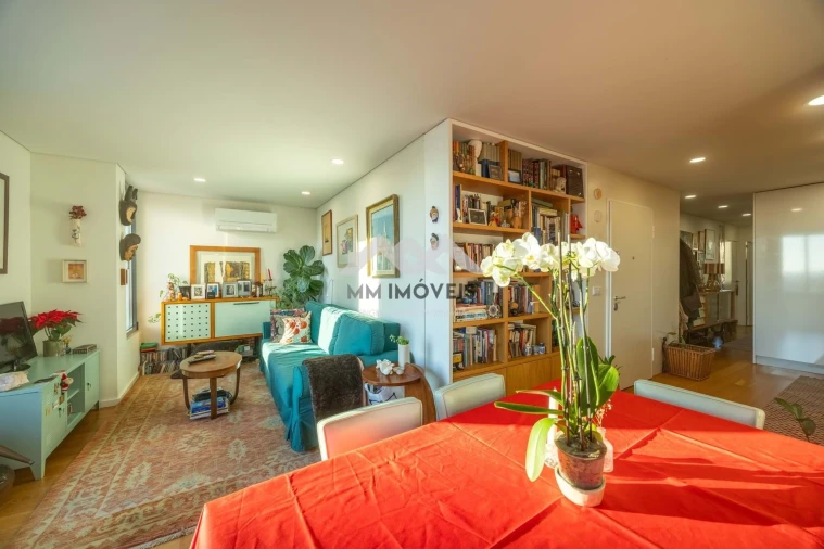 Apartamento T2 para Venda em Ramalde Foto 9