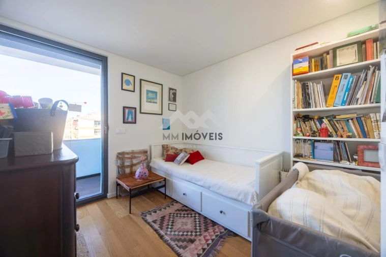 Apartamento T2 para Venda em Ramalde Foto 16