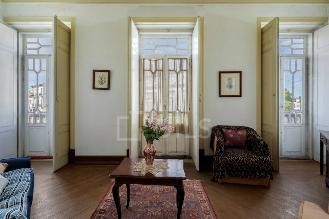 Moradia T7 para Venda em Tavira (Santa Maria e Santiago) Foto 4