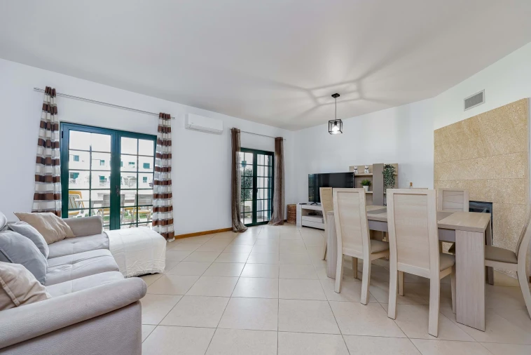 Moradia T3 para Venda em Ferreiras Foto 7