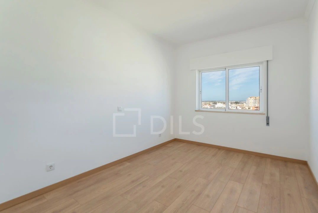 Apartamento T4 para Venda em Faro (Sé e São Pedro) Foto 23
