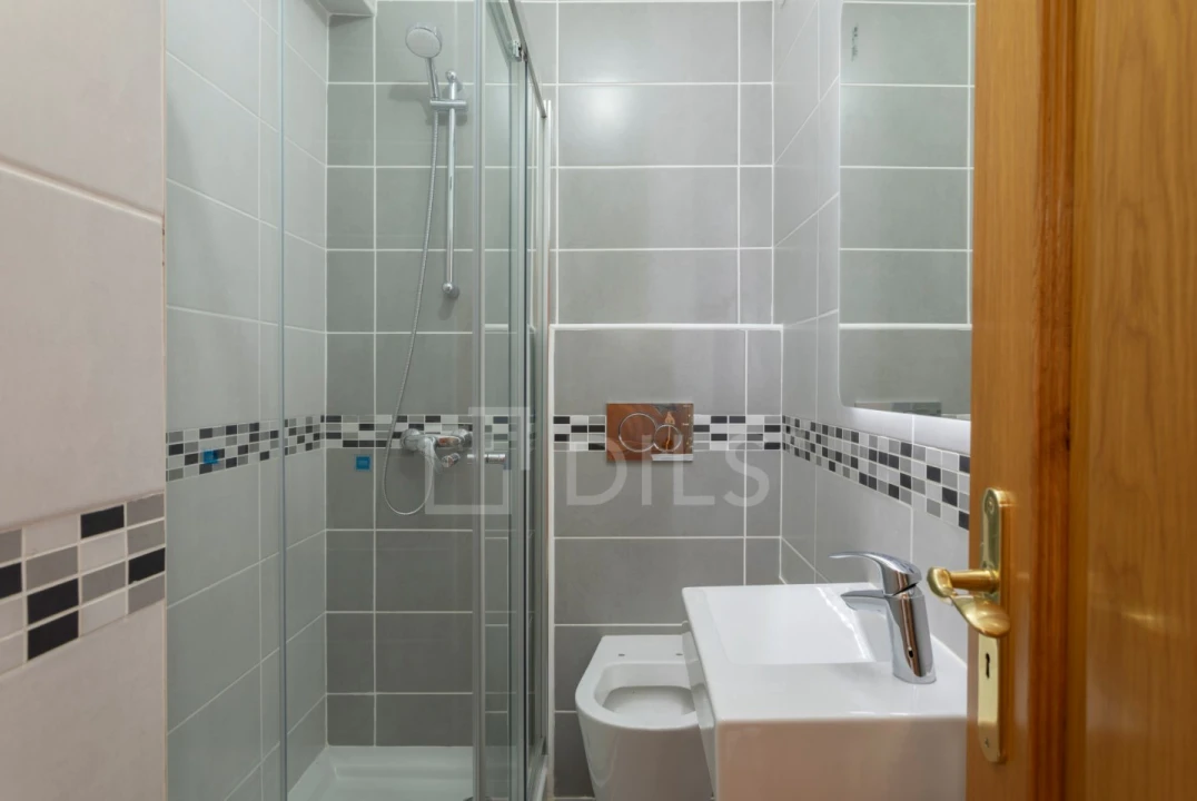 Apartamento T4 para Venda em Faro (Sé e São Pedro) Foto 27