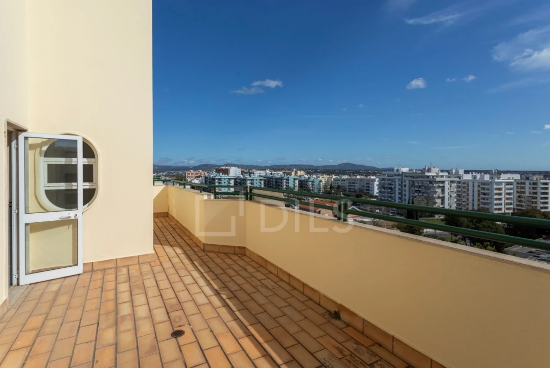 Apartamento T4 para Venda em Faro (Sé e São Pedro) Foto 31