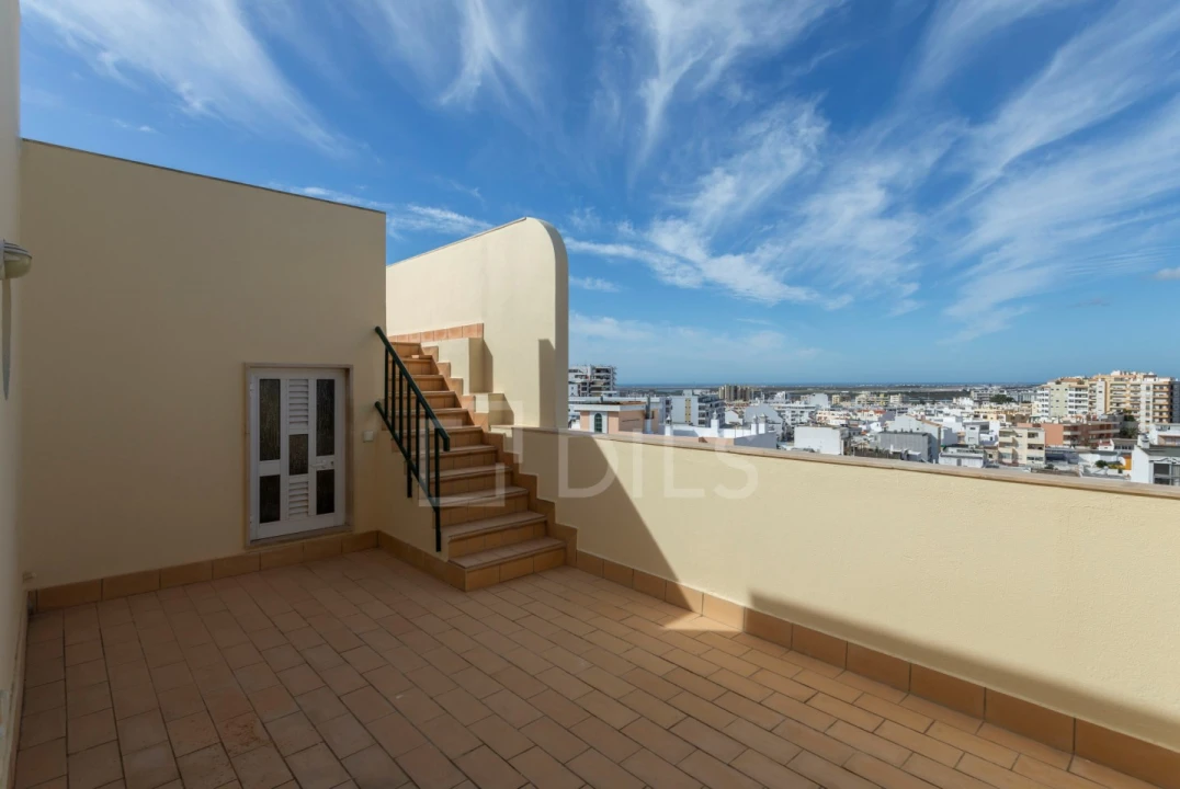 Apartamento T4 para Venda em Faro (Sé e São Pedro) Foto 32