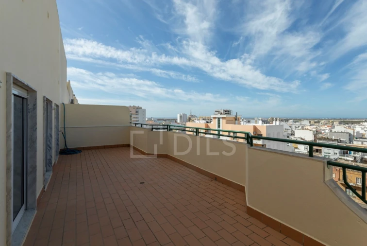 Apartamento T4 para Venda em Faro (Sé e São Pedro) Foto 18