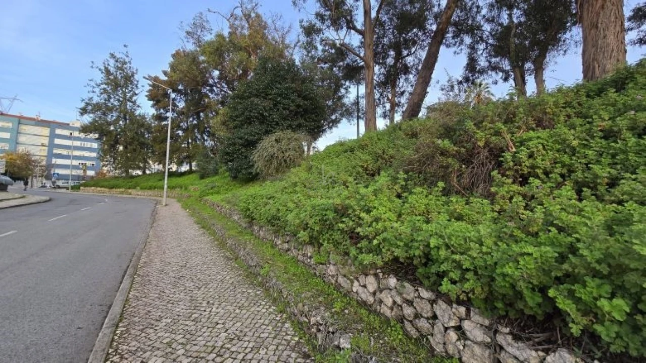 Apartamento T2 para Venda em Odivelas Foto 32