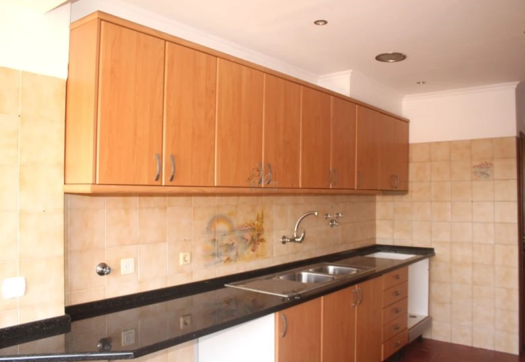 Apartamento T2 para Venda em Odivelas Foto 2