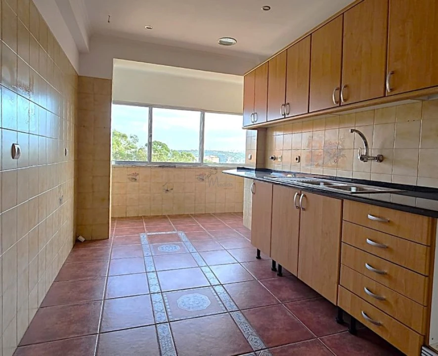 Apartamento T2 para Venda em Odivelas Foto 4